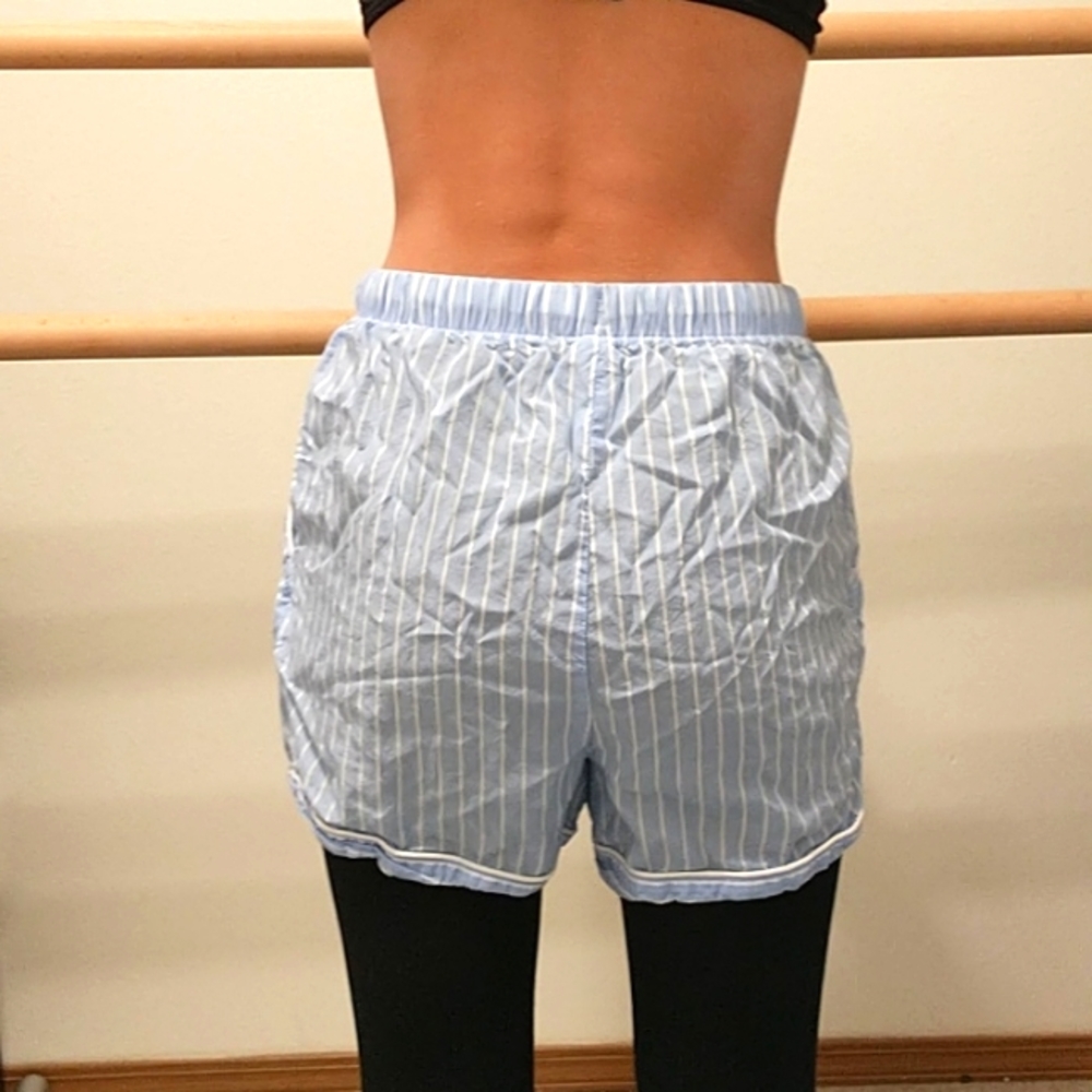 Women's loose shorts